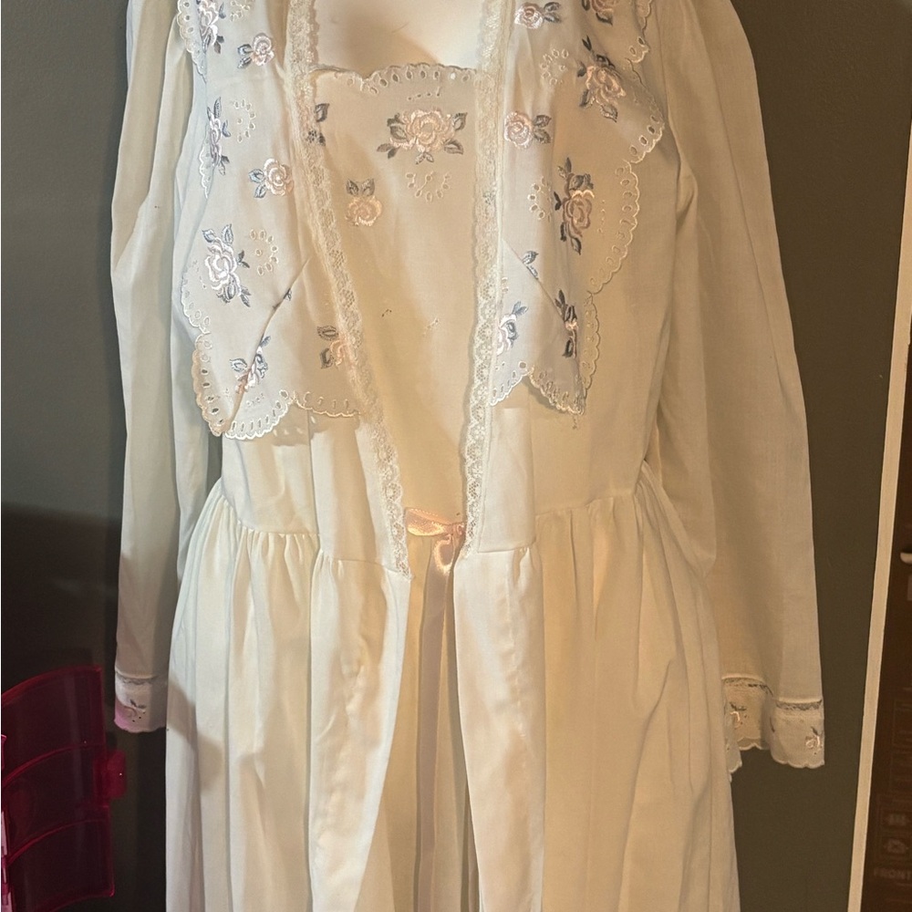 Elegant vintage two piece Long  gown & Robe.